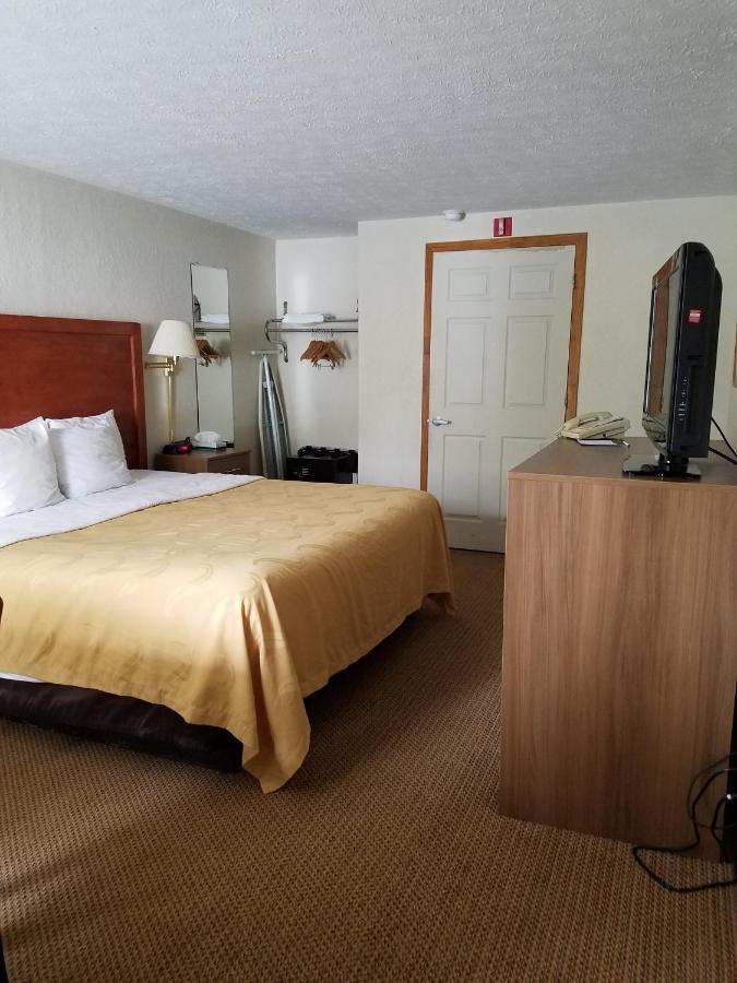 Quality Inn New River Gorge Фейетвилл Экстерьер фото