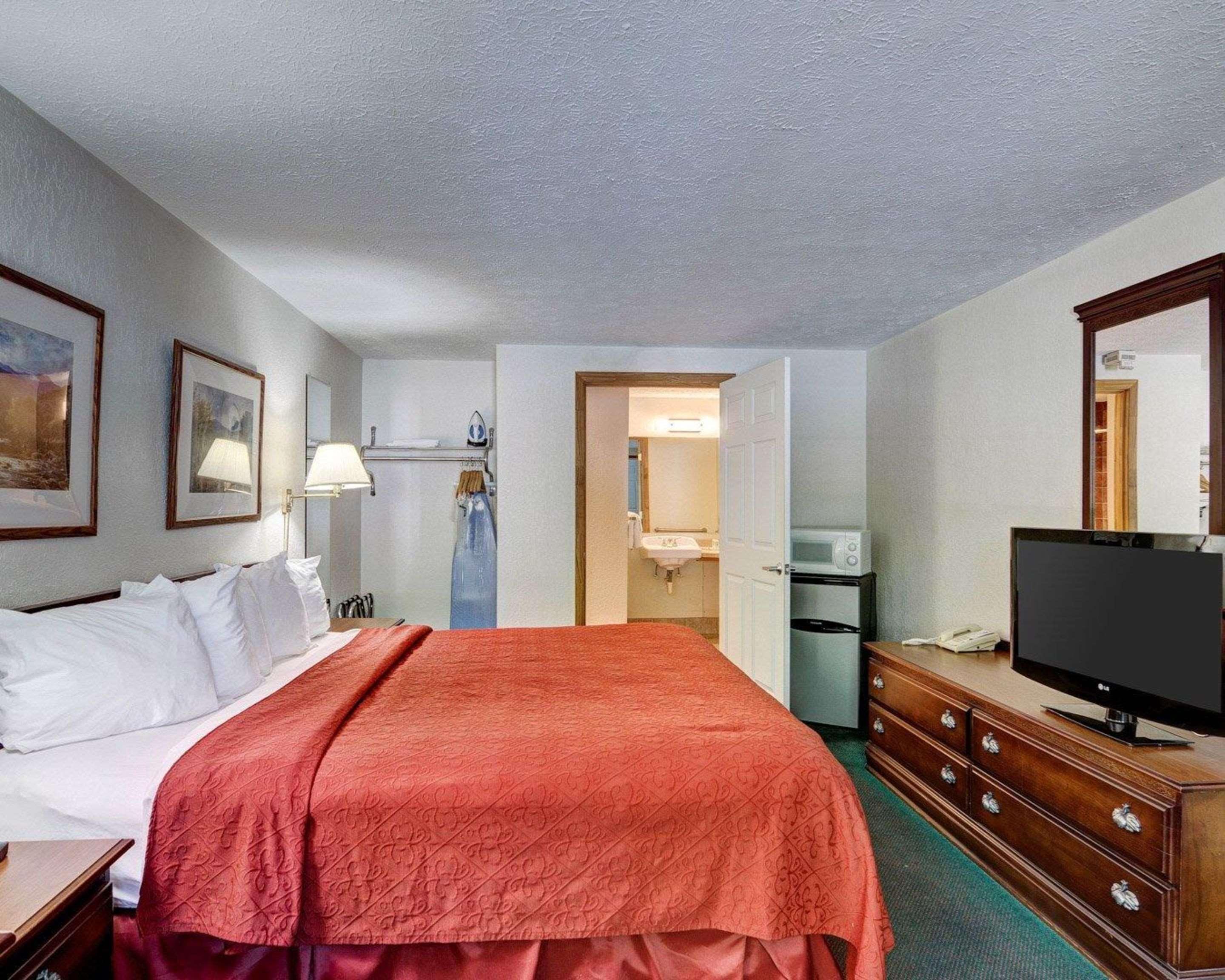 Quality Inn New River Gorge Фейетвилл Экстерьер фото